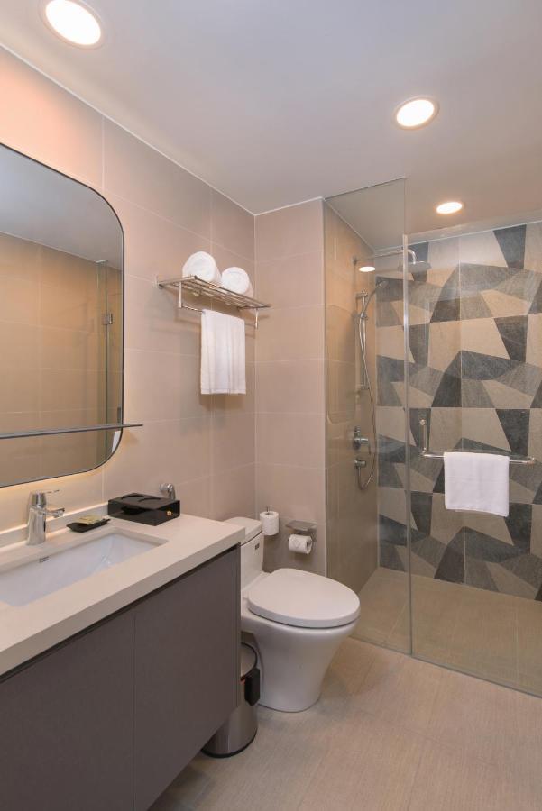 Citadines Roces Quezon City Esterno foto